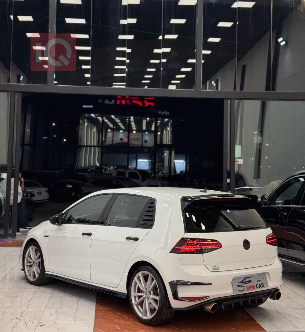 ڤۆڵکسواگن گۆلف